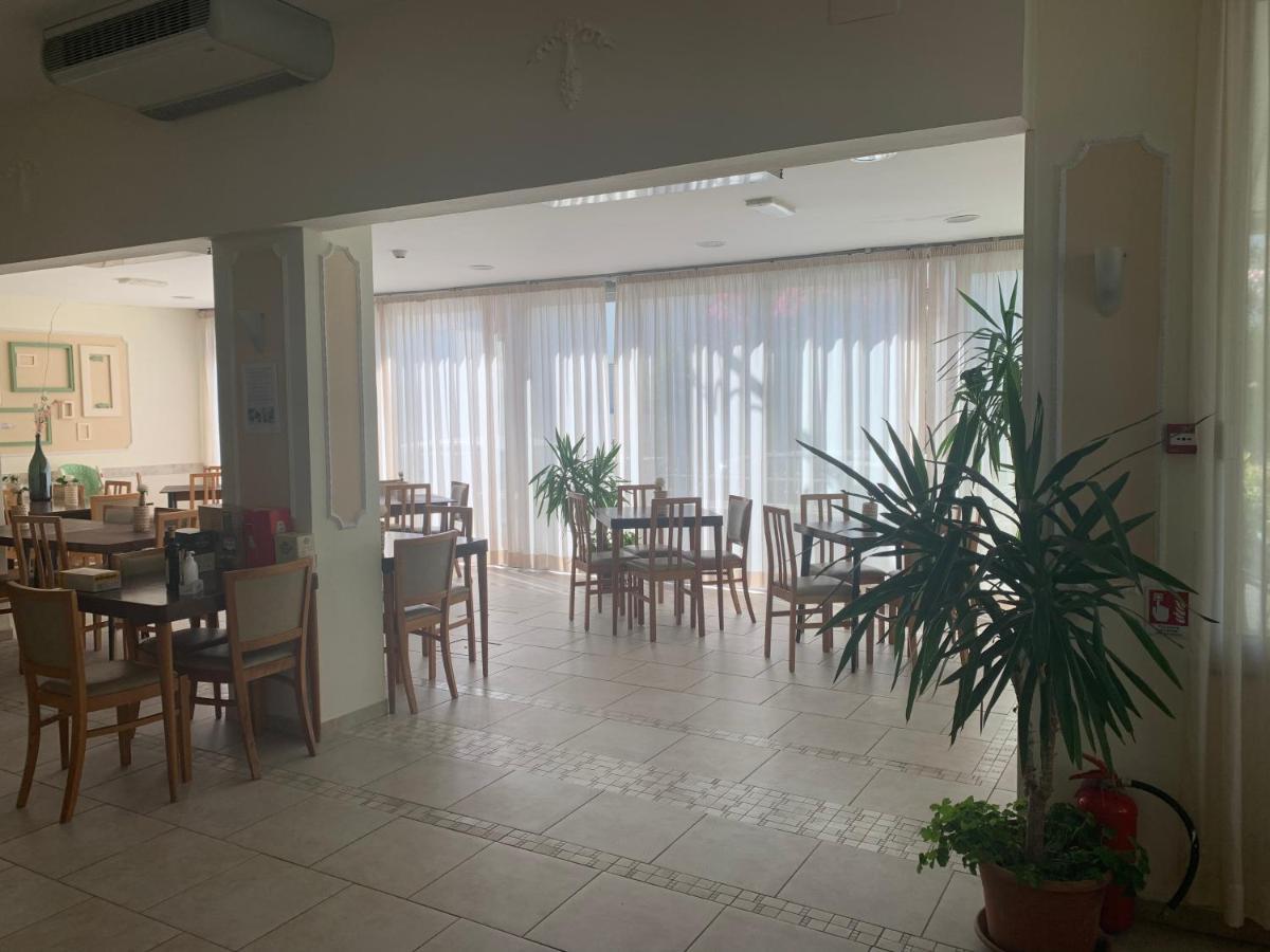 Hotel Graziana Cesenatico Exterior photo