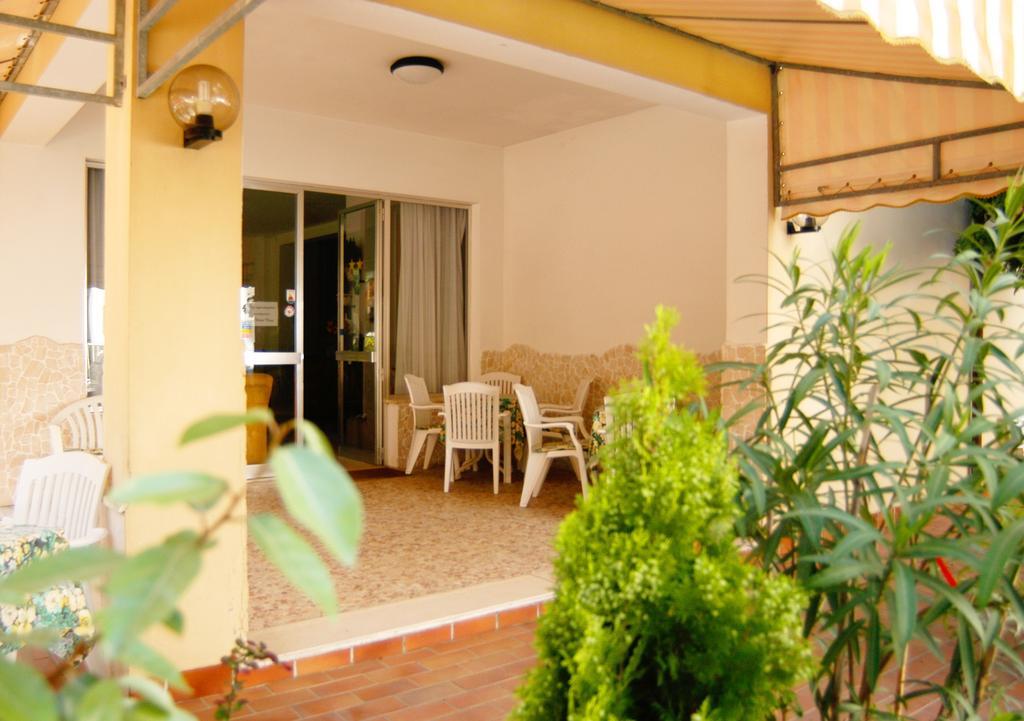 Hotel Graziana Cesenatico Exterior photo